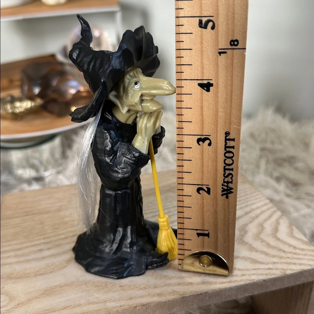 Vintage Witch Wilton 1979 5
